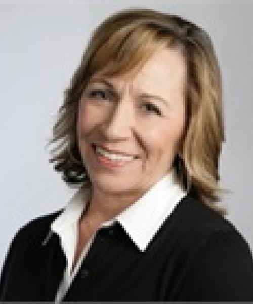 Nanette Abraham headshot